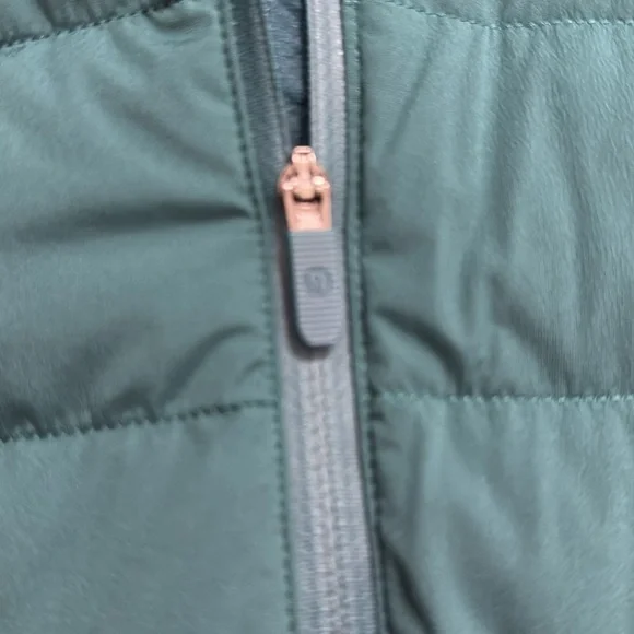 Lululemon vest. Size 10, EUC - Picture 5 of 5